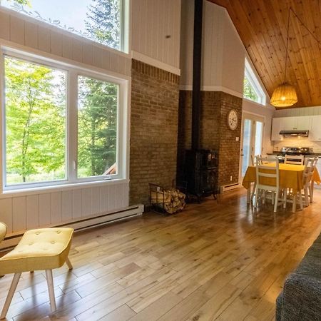Les Chalets Tourisma - Chalet Dans Les Bois Avec Lac Prive - Le Colibri Saint-Raymond Kültér fotó