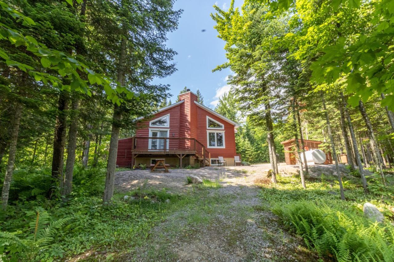 Les Chalets Tourisma - Chalet Dans Les Bois Avec Lac Prive - Le Colibri Saint-Raymond Kültér fotó